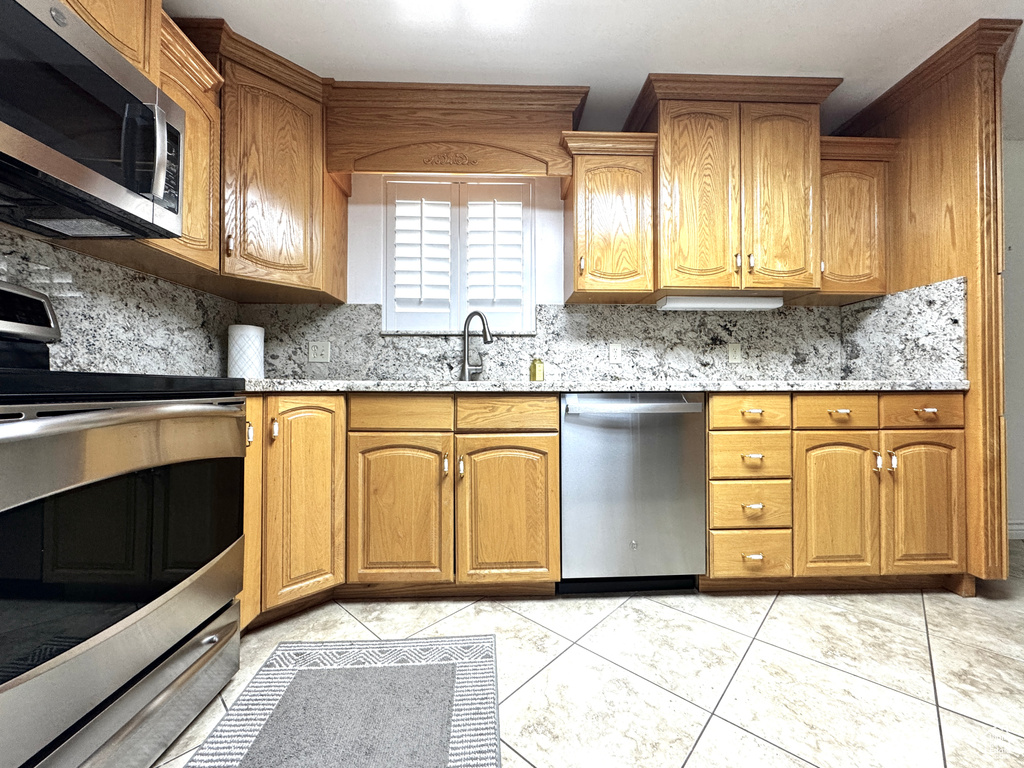 Photo 14 for MLS #2105485 at 500 W Clark St