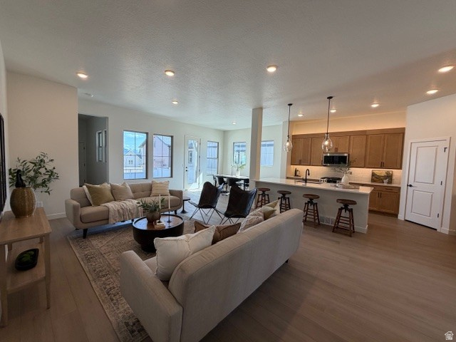 7184 S SAGE RUN RD West Jordan, UT 84081