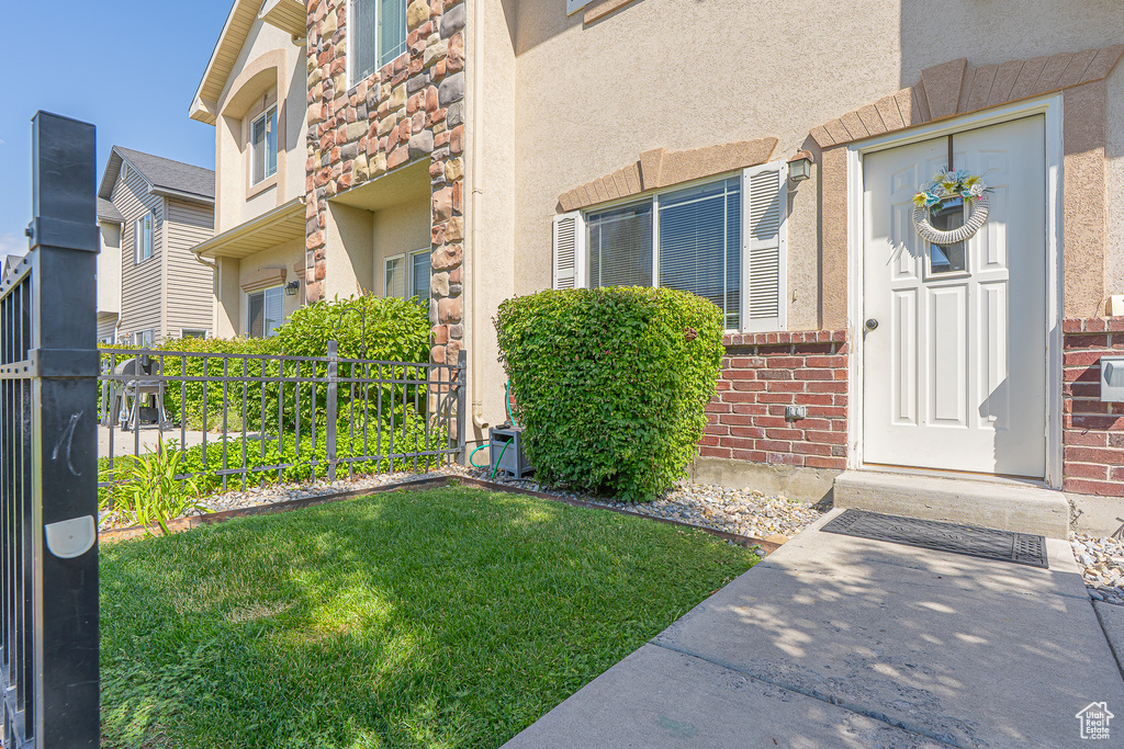 Photo 4 for MLS #2105499 at 514 W 1490 North #102