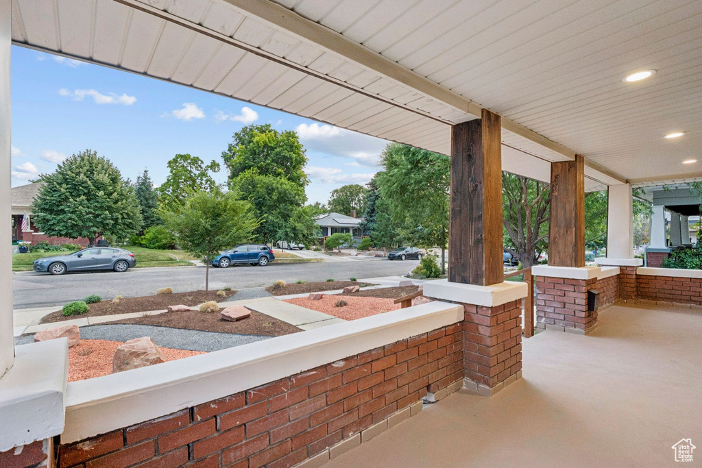 Photo 6 for MLS #2105511 at 951 E Wilson Ave