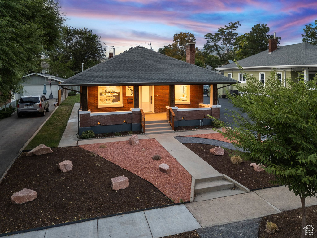 Photo 4 for MLS #2105511 at 951 E Wilson Ave