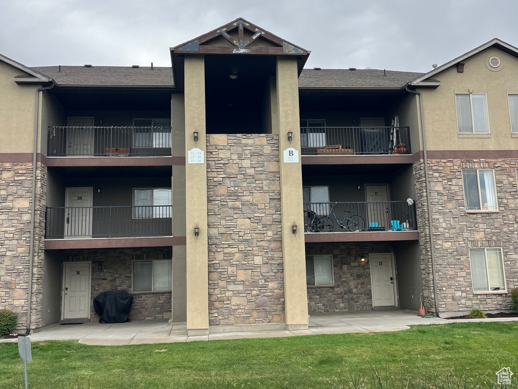 Photo 2 for MLS #2105512 at 963 W 670 South #20