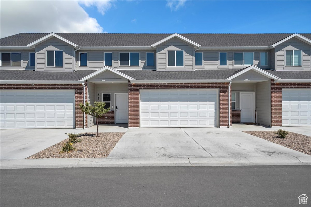 Photo 3 for MLS #2105533 at 2090 W 1625 South #101