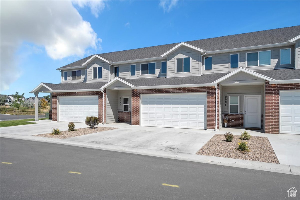 Photo 4 for MLS #2105533 at 2090 W 1625 South #101