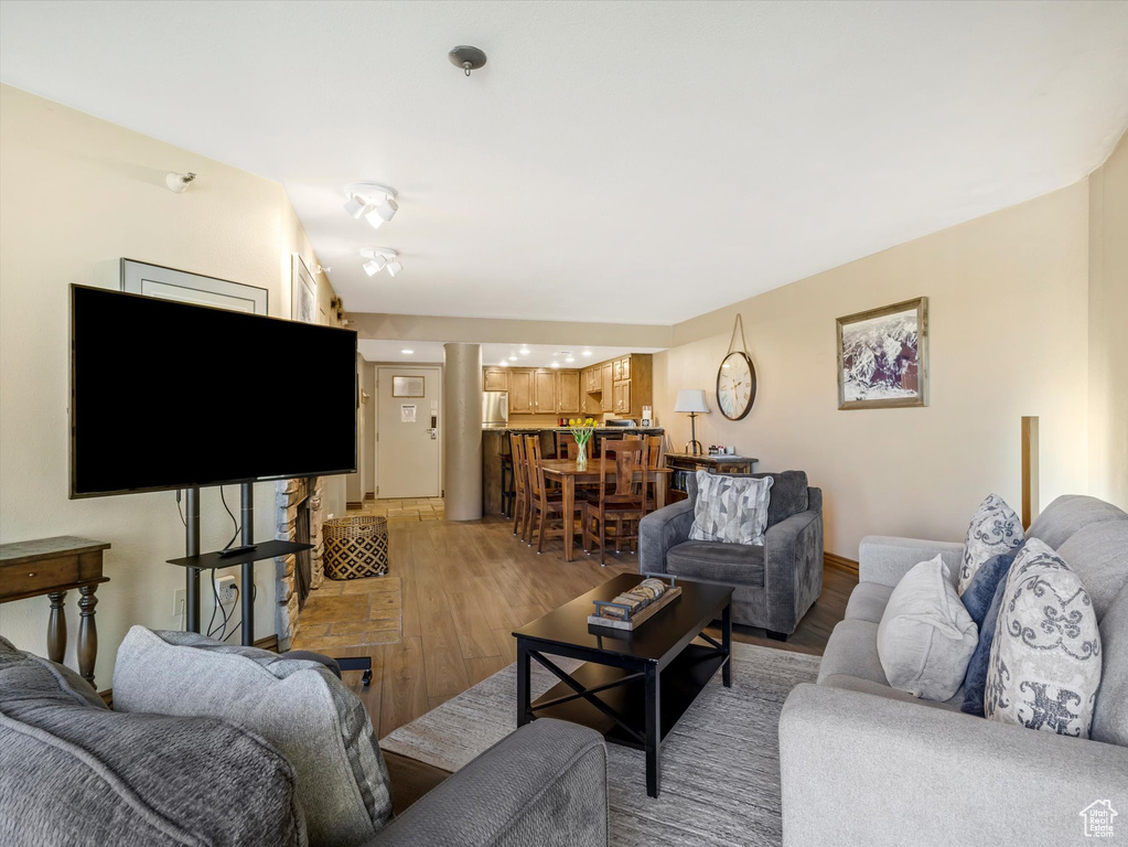 Photo 10 for MLS #2105540 at 1485 Empire Ave #218