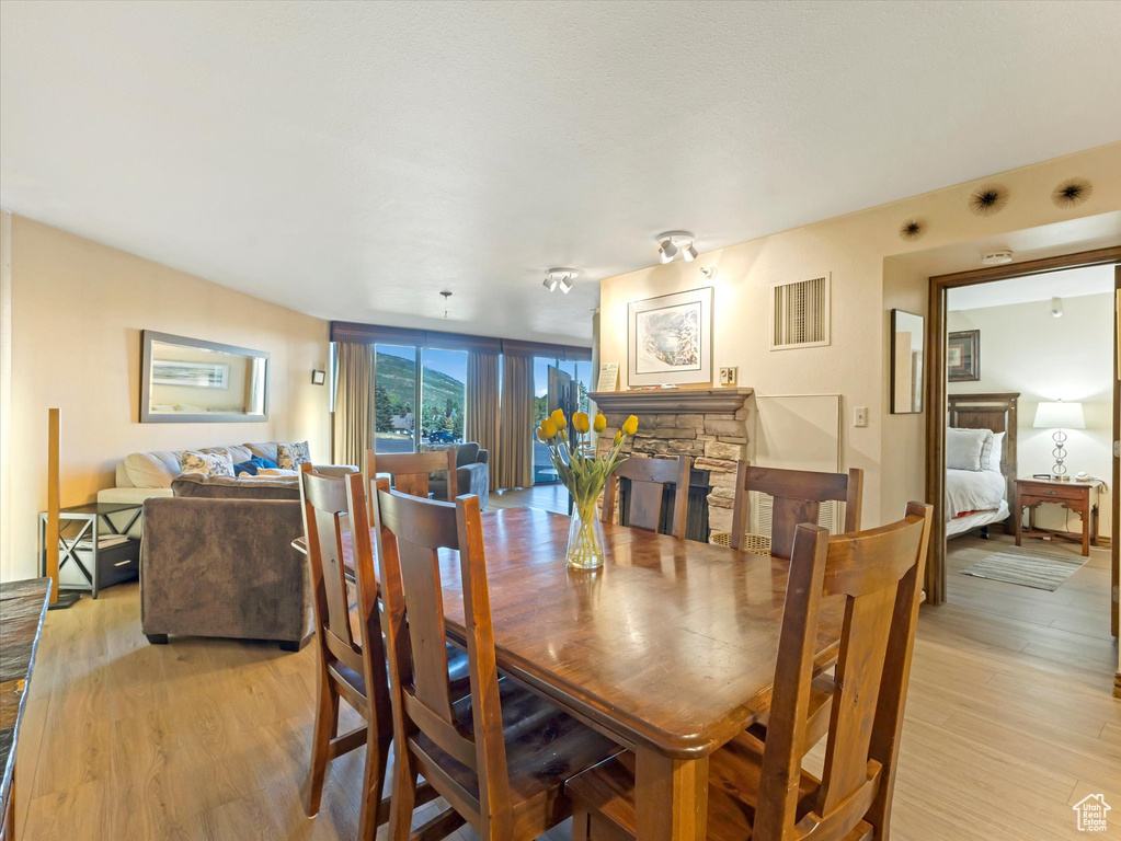 Photo 7 for MLS #2105540 at 1485 Empire Ave #218