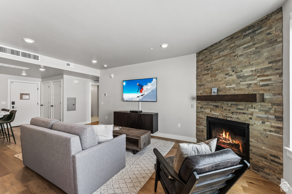 Photo 17 for MLS #2105564 at 909 W Peace Tree Trl #507