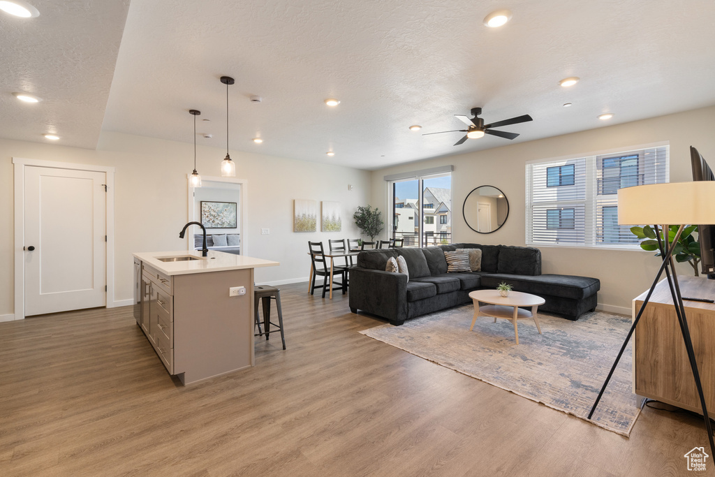 Photo 3 for MLS #2105572 at 961 W Akoya Pearl St #202