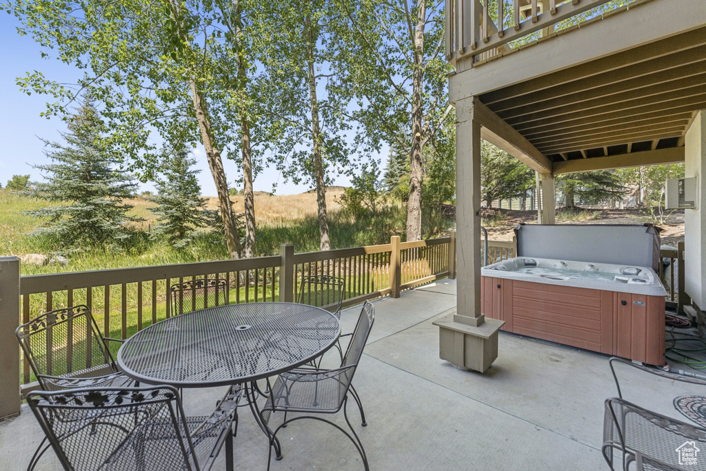Photo 20 for MLS #2105577 at 1945 Paddington Dr