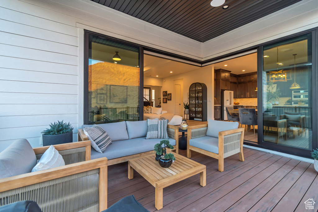 Photo 6 for MLS #2105588 at 1701 W Oakridge Cir