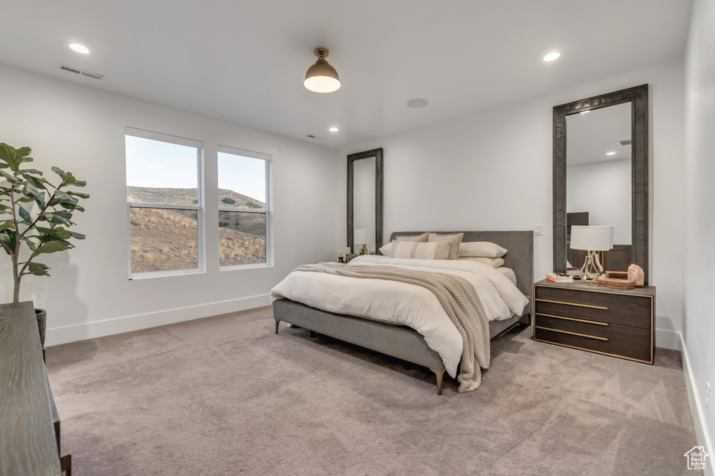 Photo 23 for MLS #2105588 at 1701 W Oakridge Cir