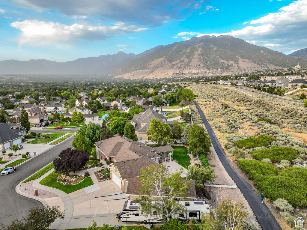 758 E POINT HILLS CV Draper, UT 84020