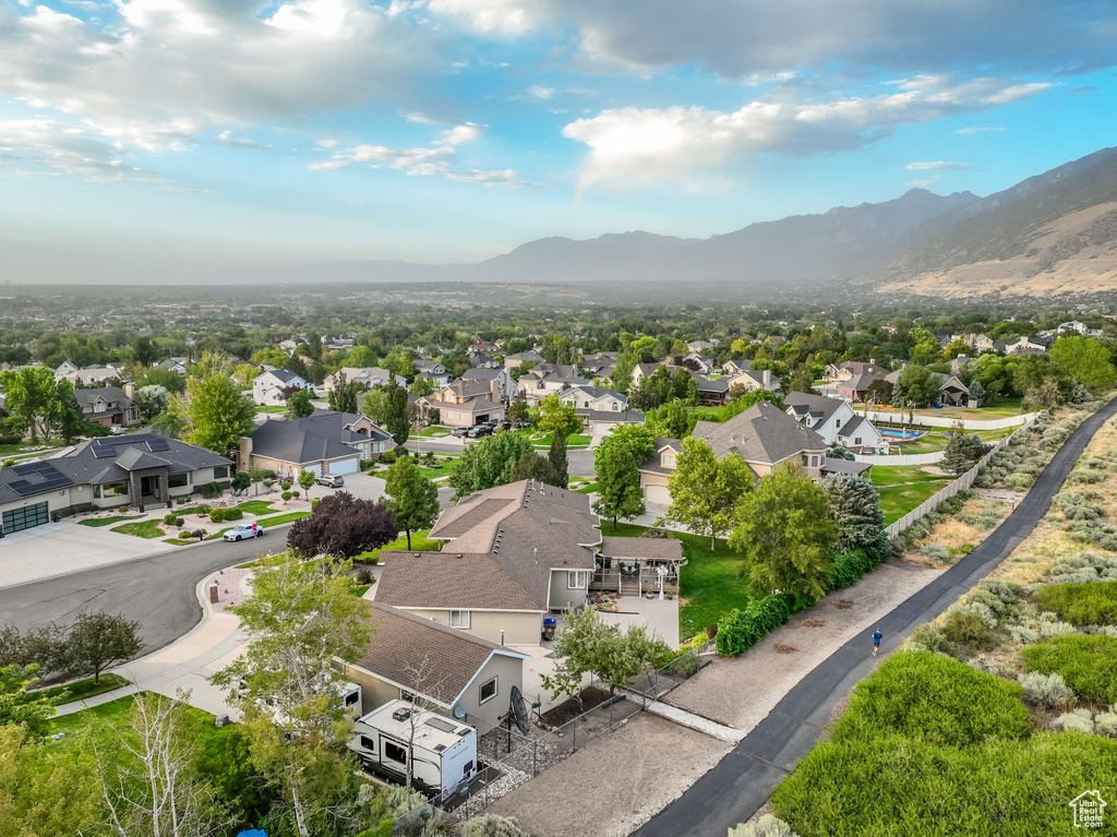 758 E POINT HILLS CV Draper, UT 84020