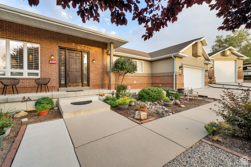 758 E POINT HILLS CV Draper, UT 84020