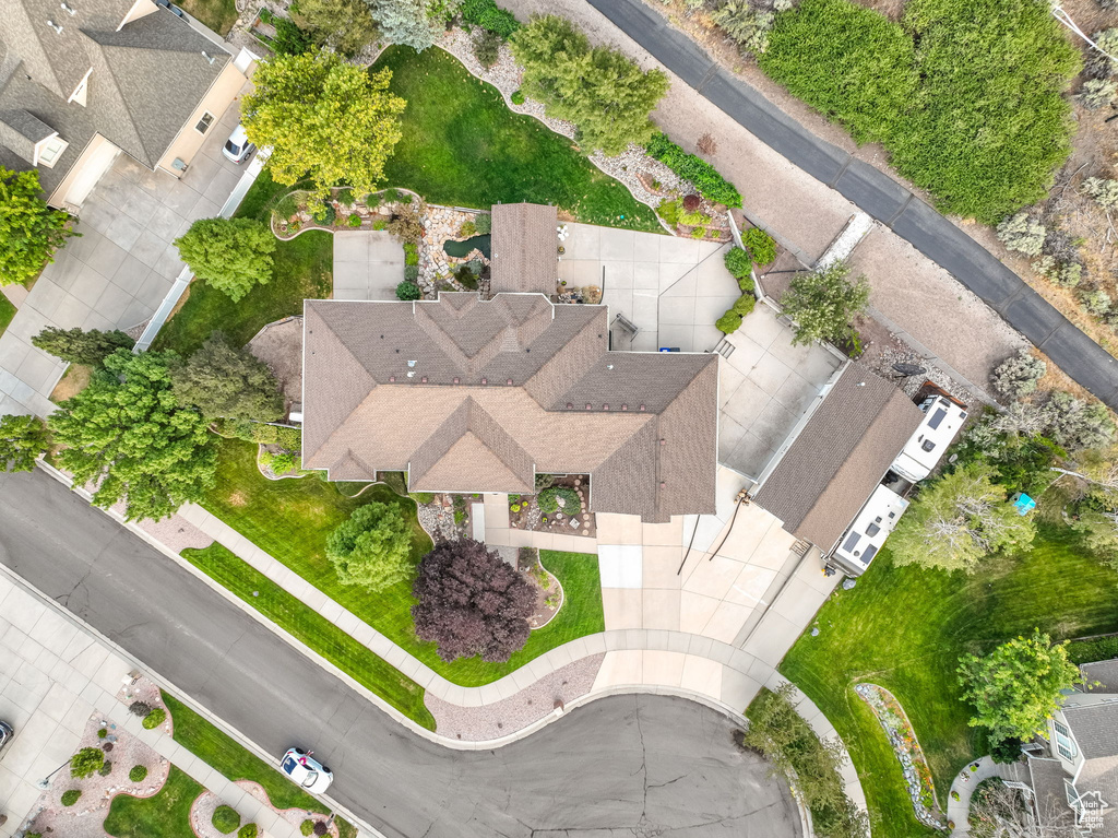 758 E POINT HILLS CV Draper, UT 84020