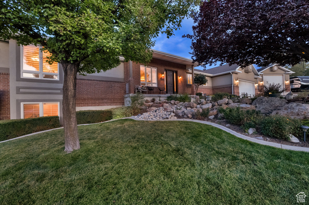 758 E POINT HILLS CV Draper, UT 84020