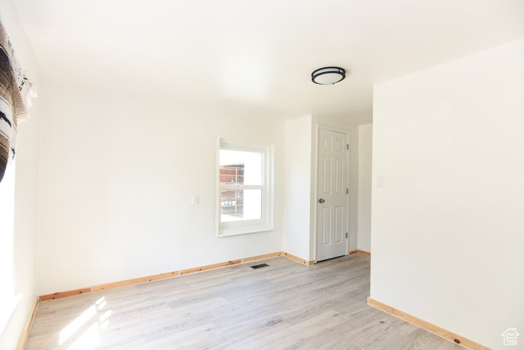 Photo 24 for MLS #2105593 at 54 S Hale St
