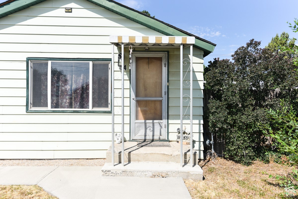 Photo 9 for MLS #2105593 at 54 S Hale St