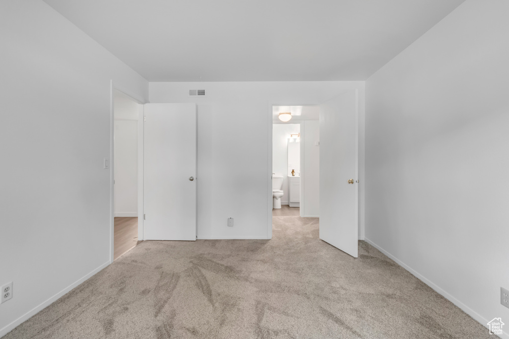 Photo 9 for MLS #2105594 at 1228 E Shadow Ridge Dr #3B