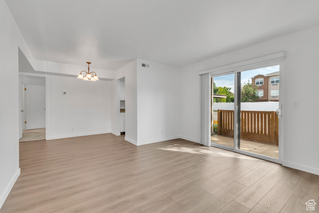 Photo 2 for MLS #2105594 at 1228 E Shadow Ridge Dr #3B