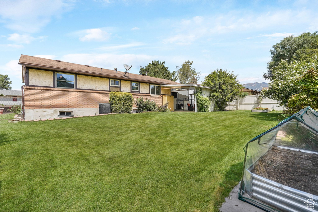 174 WILSON RD North Salt Lake, UT 84054
