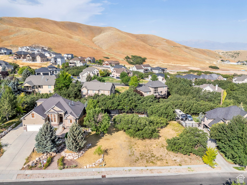 692 S DEER HOLLOW RD Tooele, UT 84074