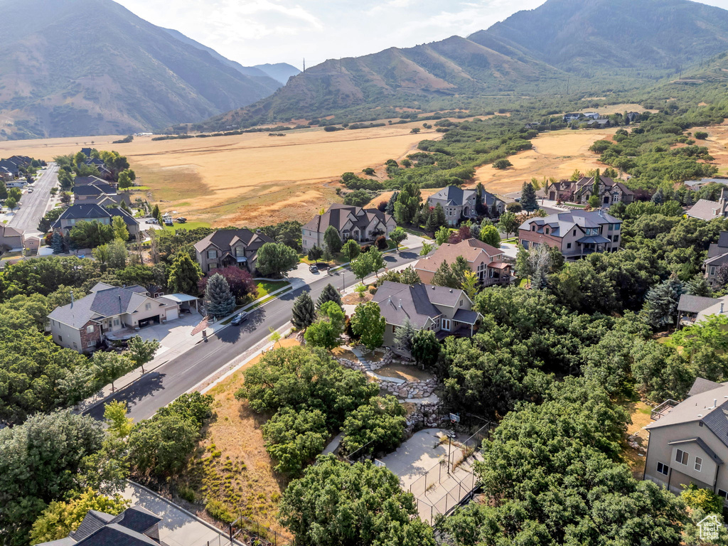 692 S DEER HOLLOW RD Tooele, UT 84074