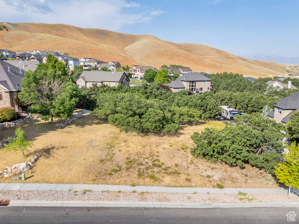 692 S DEER HOLLOW RD Tooele, UT 84074