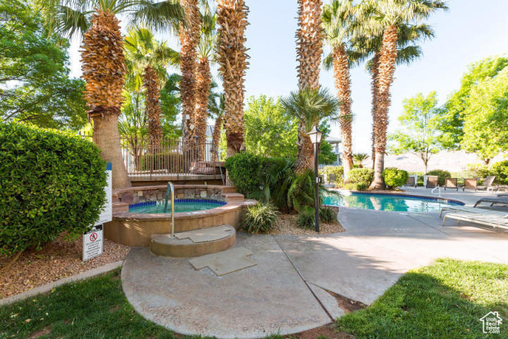 Photo 2 for MLS #2105605 at 1845 W Canyon View Dr #314