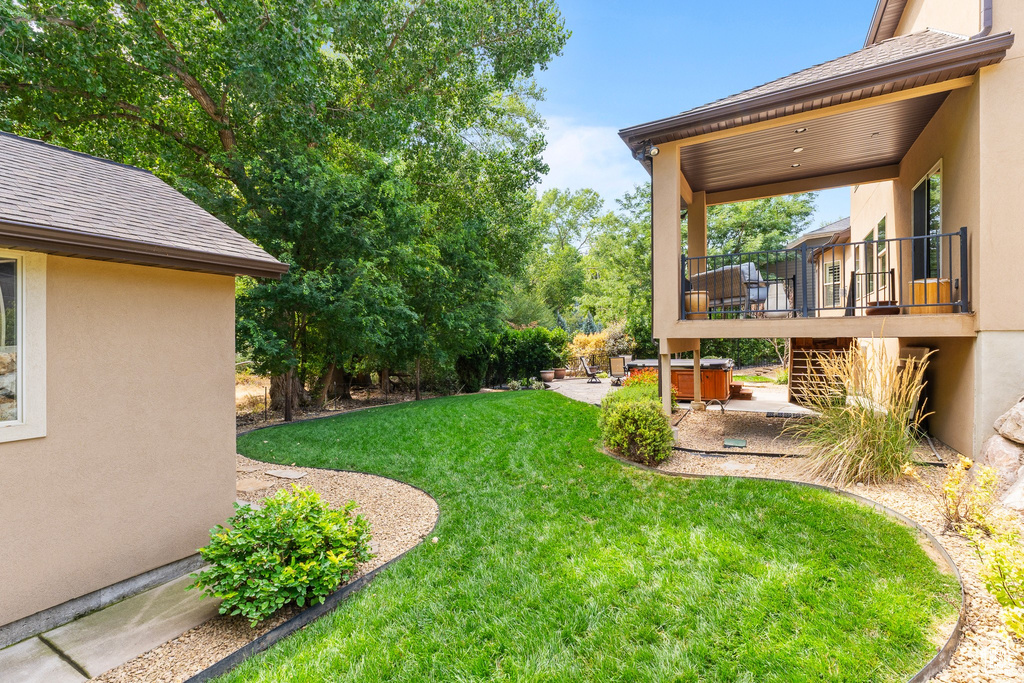 Photo 35 for MLS #2105611 at 69 W Grove Creek Cir