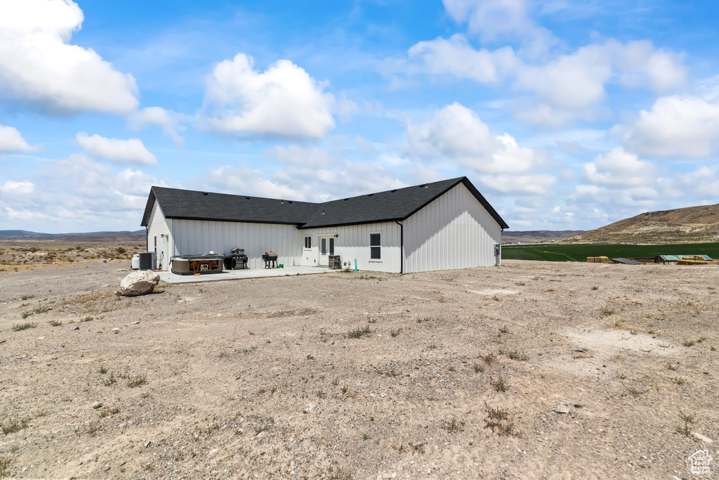 Photo 31 for MLS #2105616 at 1218 E Highline Rd
