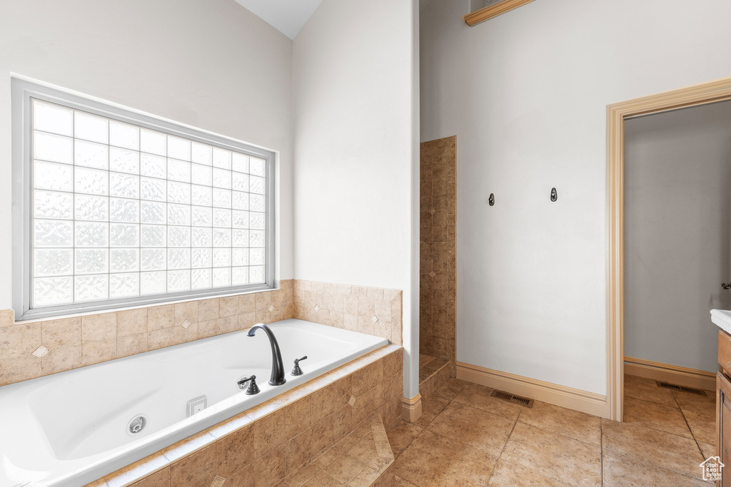 Photo 16 for MLS #2105617 at 872 S Wellington Dr