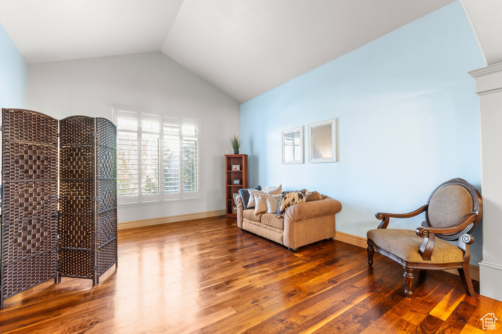Photo 13 for MLS #2105617 at 872 S Wellington Dr