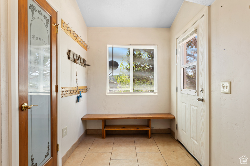 Photo 9 for MLS #2105619 at 1514 N Rome Way