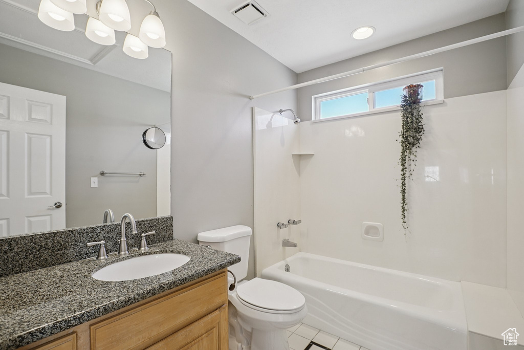 579 E VILLAGER LN Midvale, UT 84047