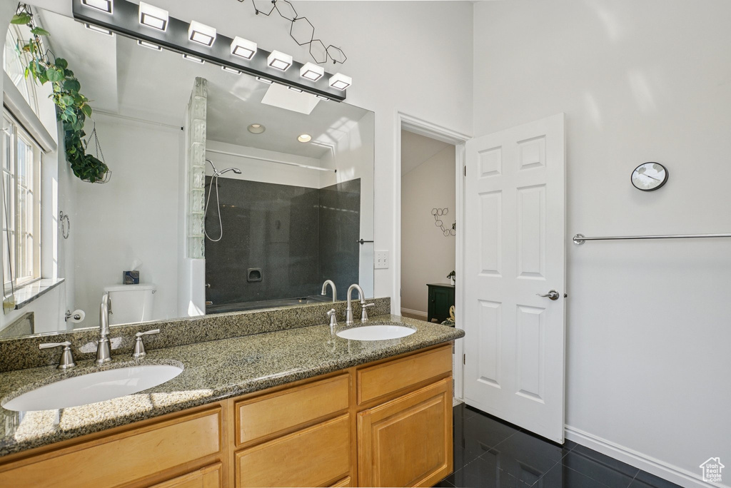 579 E VILLAGER LN Midvale, UT 84047