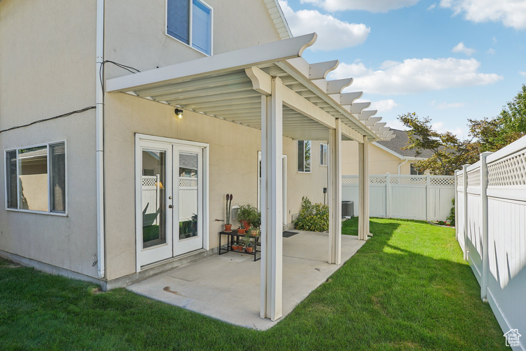 579 E VILLAGER LN Midvale, UT 84047