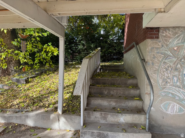 4600 S CREEKVIEW DR Murray, UT 84107