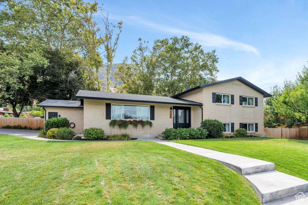 3202 CHEROKEE LN Provo, UT 84604