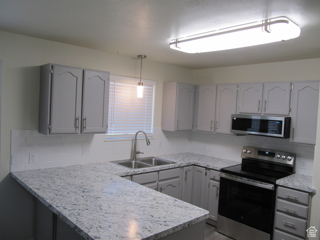 544 E 3100 N North Ogden, UT 84414