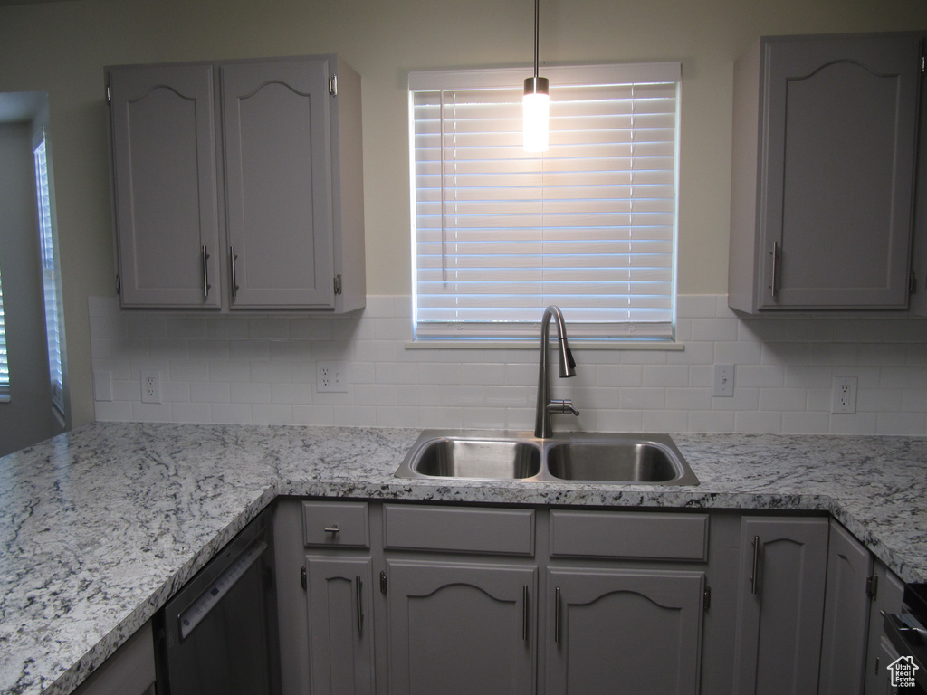 544 E 3100 N North Ogden, UT 84414
