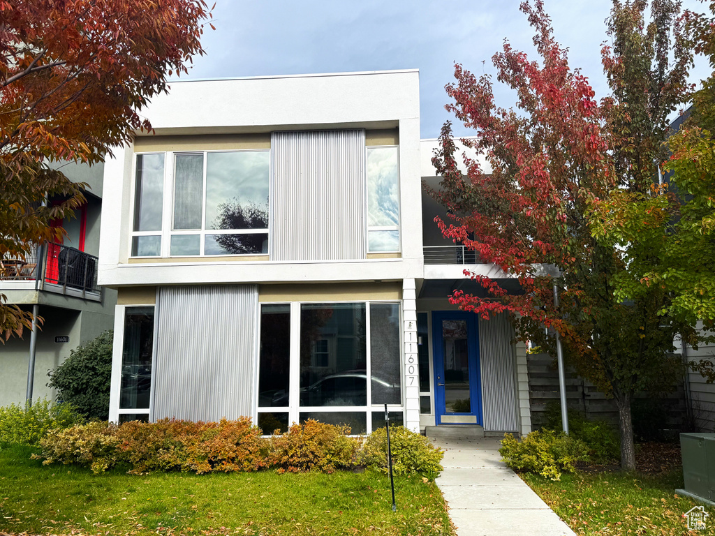 Photo 1 for MLS #2105671 at 11607 S Alexandria Dr