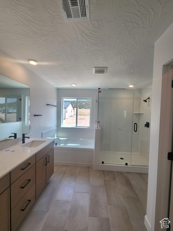 Photo 9 for MLS #2105675 at 549 S Bryant #129