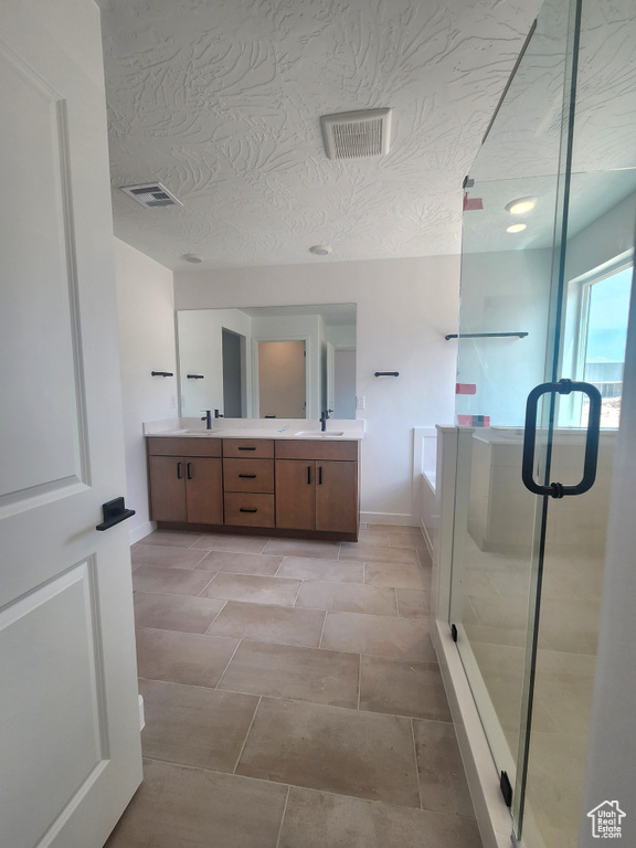 Photo 8 for MLS #2105675 at 549 S Bryant #129