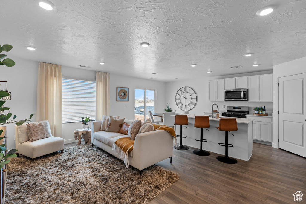 Photo 7 for MLS #2105684 at 3293 W Indigo St #1085