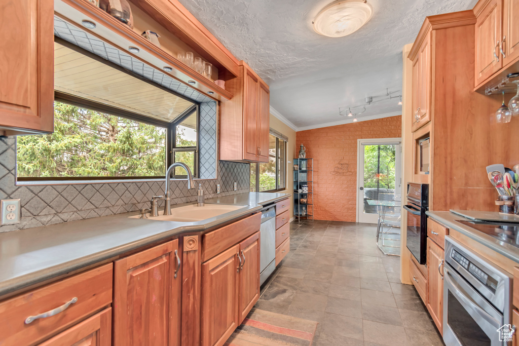 4255 S FORTUNA WAY Holladay, UT 84124