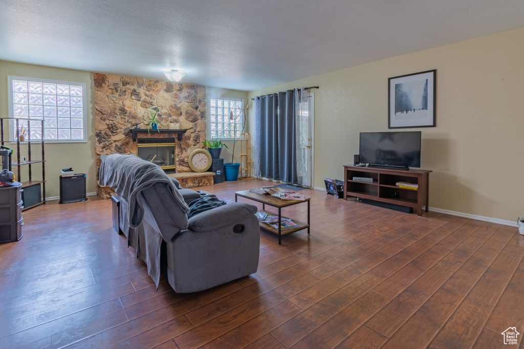 Photo 3 for MLS #2105710 at 623 E 160 South