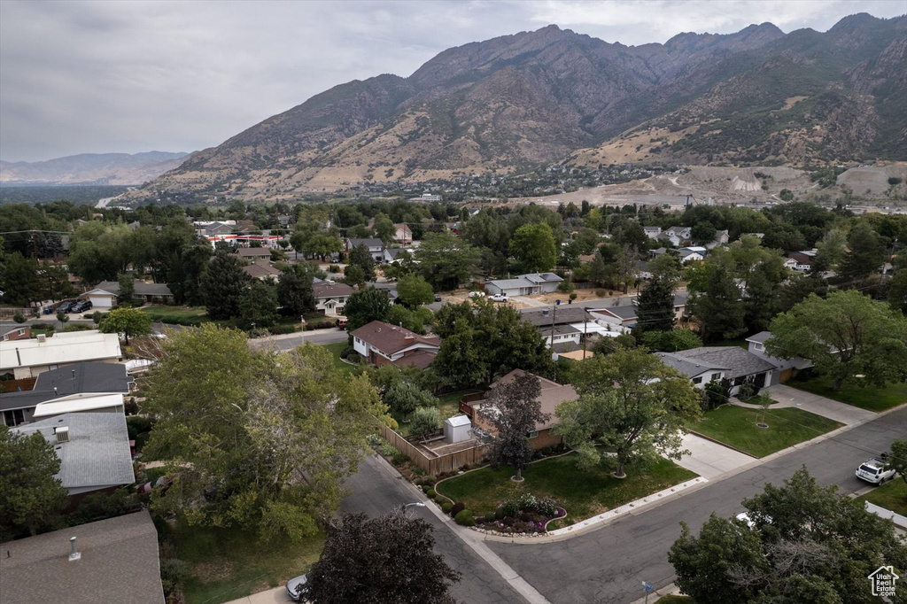 2995 E 7110 S Cottonwood Heights, UT 84121
