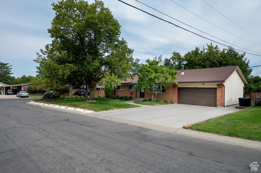 2995 E 7110 S Cottonwood Heights, UT 84121