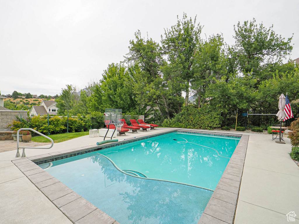 2419 E ROYAL PINE CV Cottonwood Heights, UT 84093